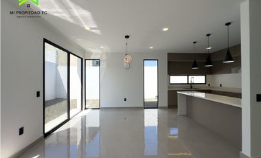 EN VENTA CASA MODERNA - ATRS DE LA CLNICA SAN GREGORIO - MANTA