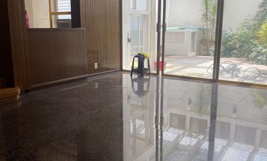 CASA EN VENTA: CIUDAD SATELITE, NAUCALPAN. INVERSIONISTAS