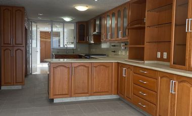 CASA EN VENTA: CIUDAD SATELITE, NAUCALPAN. INVERSIONISTAS