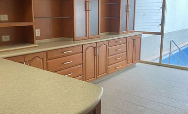 CASA EN VENTA: CIUDAD SATELITE, NAUCALPAN. INVERSIONISTAS