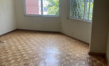 CASA EN VENTA: CIUDAD SATELITE, NAUCALPAN. INVERSIONISTAS