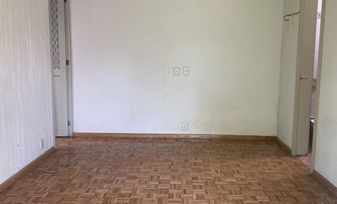 CASA EN VENTA: CIUDAD SATELITE, NAUCALPAN. INVERSIONISTAS