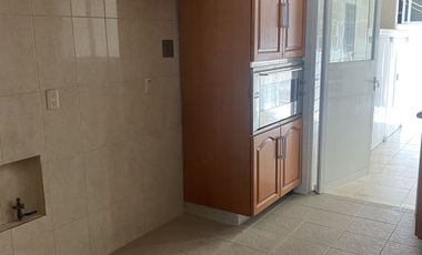 CASA EN VENTA: CIUDAD SATELITE, NAUCALPAN. INVERSIONISTAS