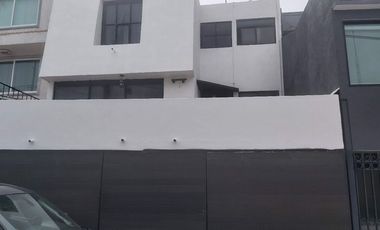 VENTA CASA EN SANTA CRUZ DEL MONTE