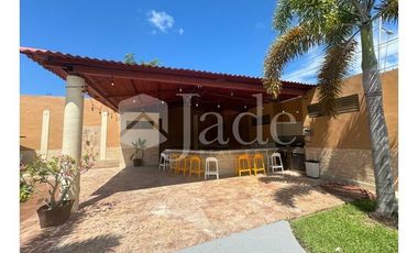 EN VENTA, Casa moderna con amplios espacios y múltiples usos en Campeche
