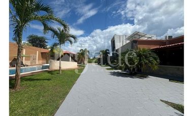EN VENTA, Casa moderna con amplios espacios y múltiples usos en Campeche