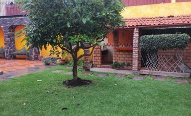 Terreno con jardín, en Paseos de Taxqueña, Coyoacán, CDMX.