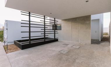 Casa en preventa en privada Nadira