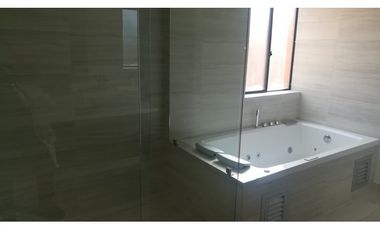 CHIA, LA PONDEROSA, 200 M2, PISO 8, HERMOSA VISTA