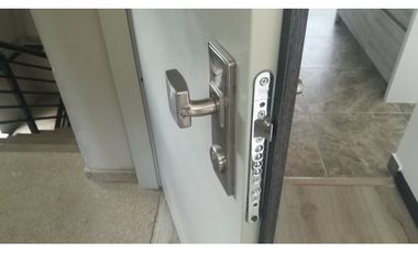 CHIA, LA PONDEROSA, 200 M2, PISO 8, HERMOSA VISTA