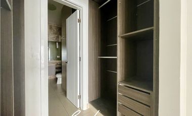 VENTA  APARTAMENTO LINEA BLANCA VISTA AL MAR, AVE BALBOA PH RIVAGE (4)