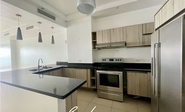 VENTA  APARTAMENTO LINEA BLANCA VISTA AL MAR, AVE BALBOA PH RIVAGE (4)