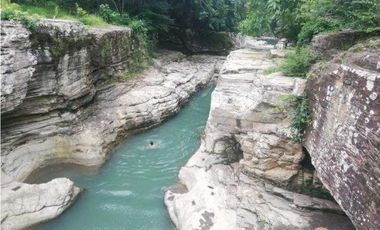 VENTA DE HERMOSA FINCA CERCA DE CORONADO, LIBERTAD Y BELLEZA NATURAL