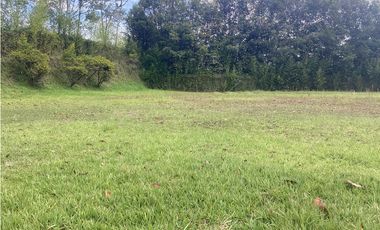 Arriendo casa campestre amoblada en La Ceja con lago