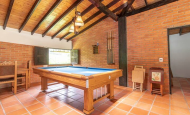 Arriendo casa campestre amoblada en La Ceja con lago