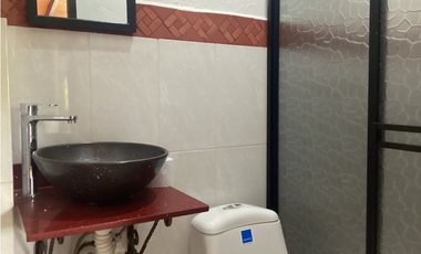 Arriendo casa campestre amoblada en La Ceja con lago