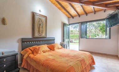 Arriendo casa campestre amoblada en La Ceja con lago