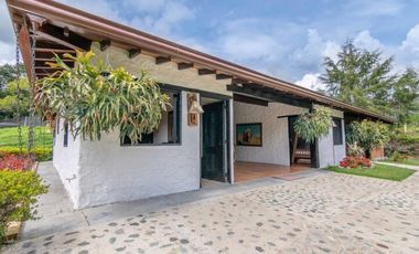 Arriendo casa campestre amoblada en La Ceja con lago