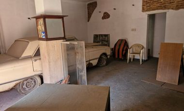 VENTA DE CASA EN Tres de Febrero