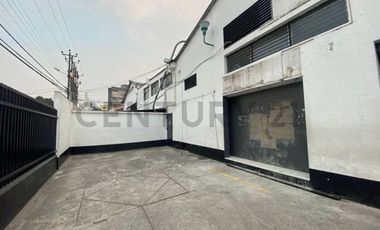 VENTA  GALPON  Y BODEGA COMERCIAL SECTOR COTOCOLLAO