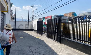 VENTA  GALPON  Y BODEGA COMERCIAL SECTOR COTOCOLLAO