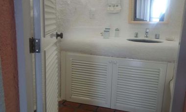 ACAPULCO TRADICIONAL VILLA EN VENTA VISTA Y ACCESO AL MAR