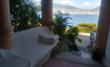 ACAPULCO TRADICIONAL VILLA EN VENTA VISTA Y ACCESO AL MAR