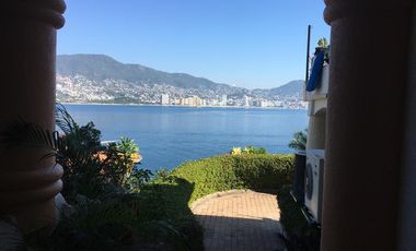 ACAPULCO TRADICIONAL VILLA EN VENTA VISTA Y ACCESO AL MAR