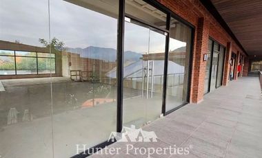 Local Comercial en Arriendo en Stripcenter Los Trapenses