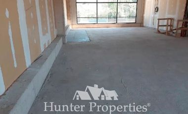 Local Comercial en Arriendo en Stripcenter Los Trapenses / J. Alcalde Delano