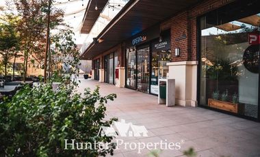 Local Comercial en Arriendo en Stripcenter Los Trapenses / J. Alcalde Delano