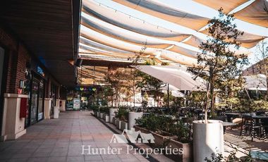 Local Comercial en Arriendo en Stripcenter Los Trapenses / J. Alcalde Delano