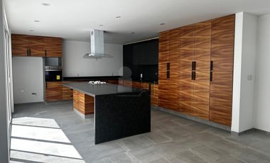 Casa en Venta en Privada Alto Lago Residencial