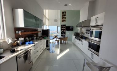 Apartamento Bocagrande sobre la bahia