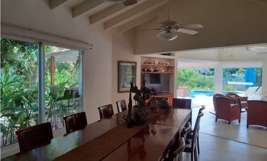 Casa en Baru, condominio cerrado