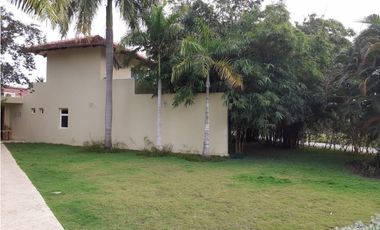 Casa en Baru, condominio cerrado