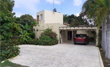 Casa en Baru, condominio cerrado