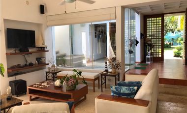 Casa en Baru, condominio cerrado