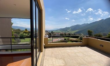 En Renta hermosa Casa en conjunto cerrado Casa de Campo, La Calera