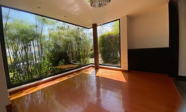 En Renta hermosa Casa en conjunto cerrado Casa de Campo, La Calera