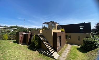 En Renta hermosa Casa en conjunto cerrado Casa de Campo, La Calera