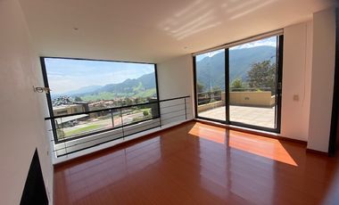 En Renta hermosa Casa en conjunto cerrado Casa de Campo, La Calera