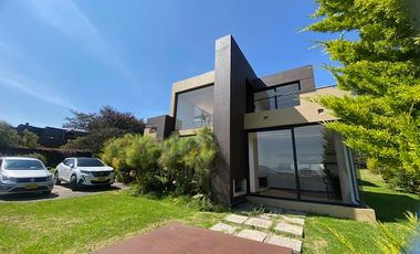 En Renta hermosa Casa en conjunto cerrado Casa de Campo, La Calera