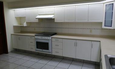 Casa Dentro de Coto Bugambilias Primera Sección