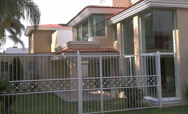 Casa Dentro de Coto Bugambilias Primera Sección