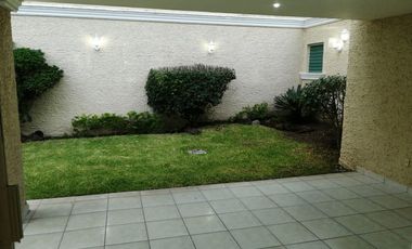 Casa Dentro de Coto Bugambilias Primera Sección