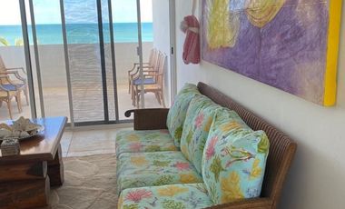 Casa en Venta  a Pie de Playa en Telchac Puerto, Yucatán