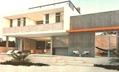 Casa en Venta  a Pie de Playa en Telchac Puerto, Yucatán