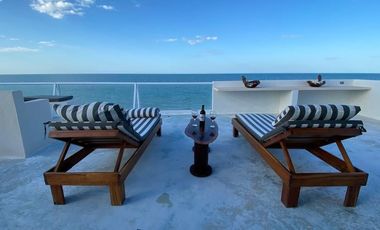 Casa en Venta  a Pie de Playa en Telchac Puerto, Yucatán