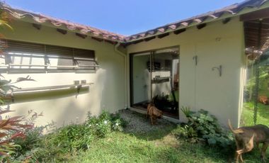 Venta de Casa campestre en el Escobero Envigado C.4177411